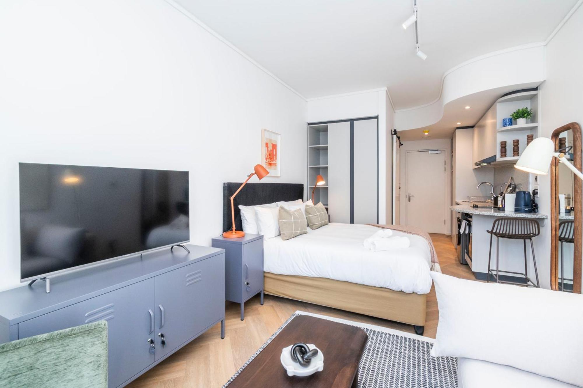 Zeeland Pier By Totalstay * Cape Town
