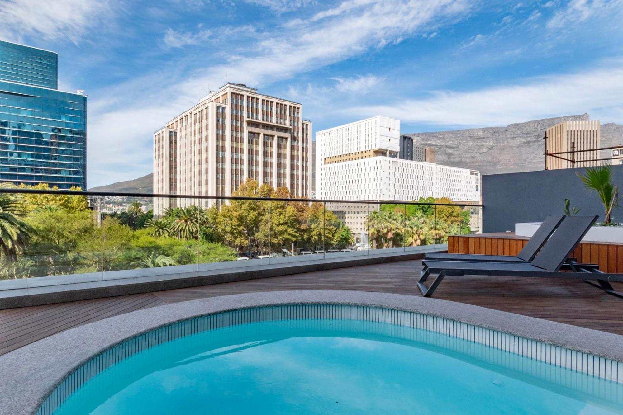 Aparthotel Zeeland Pier By Totalstay Cape Town