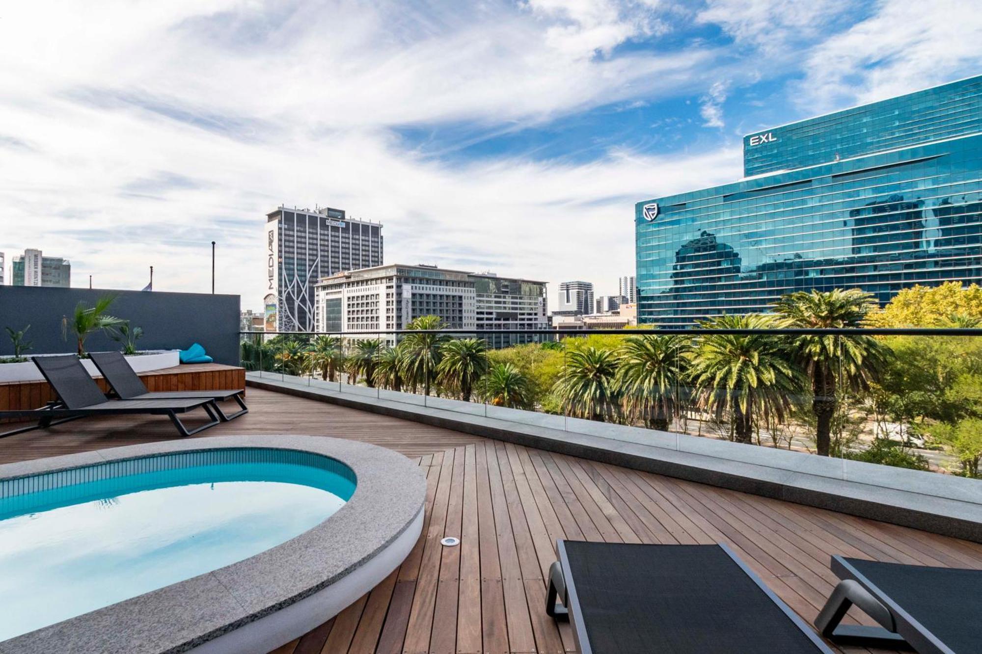 Zeeland Pier By Totalstay * Cape Town